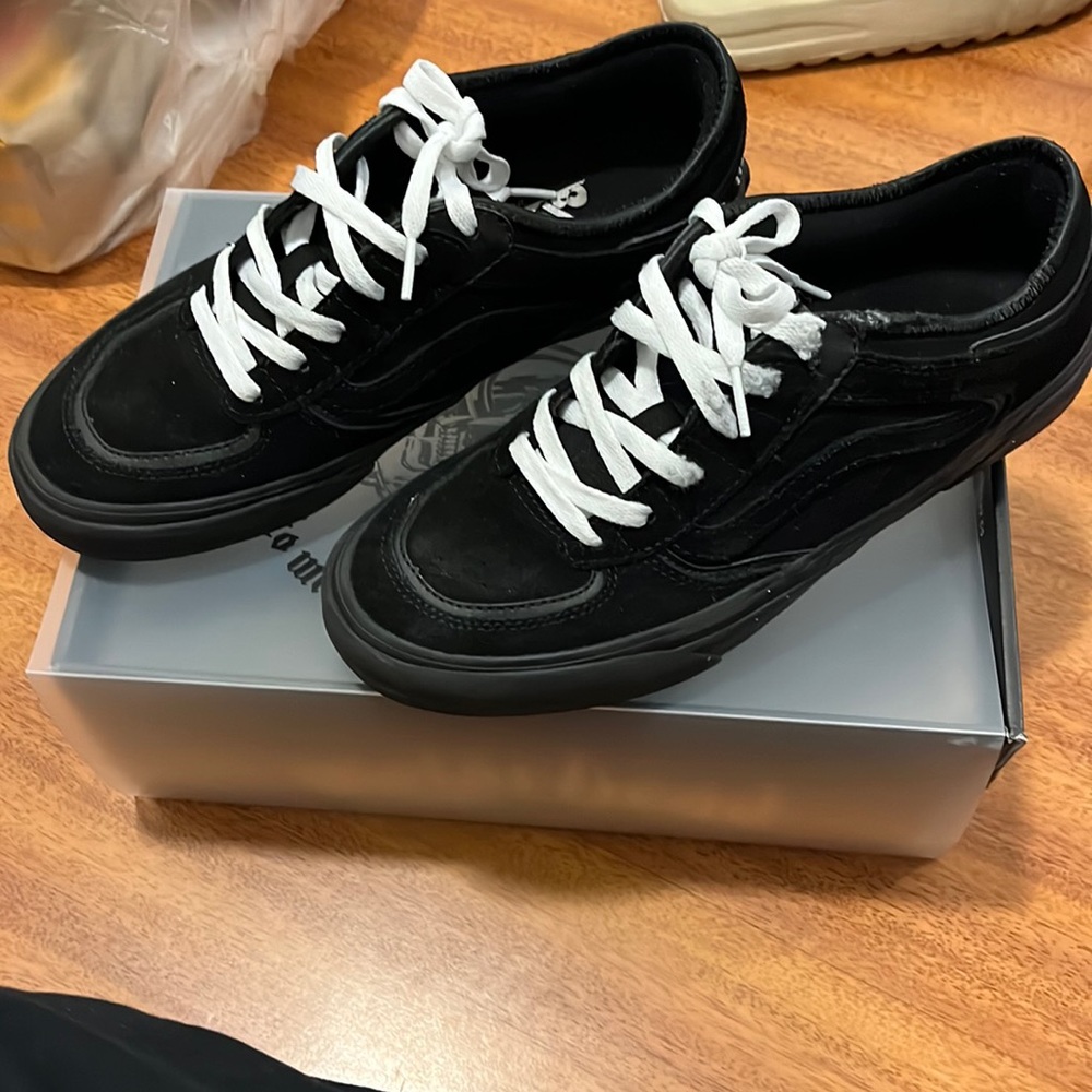 Vans skate shoes